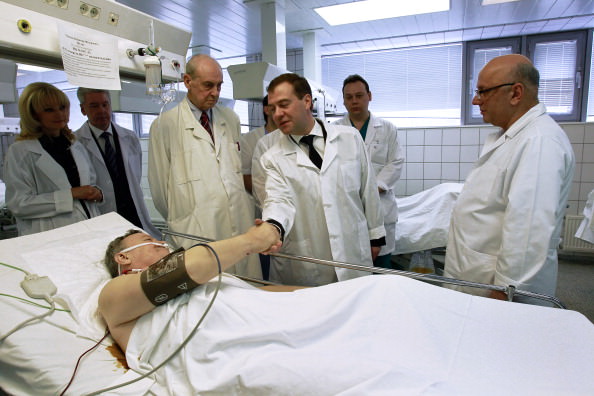 Medvedev, Sklifosovsky hospital.jpg