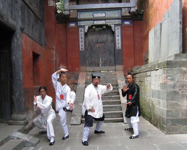 Daoist priests.jpg