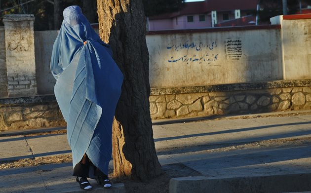 Afghan woman.jpg