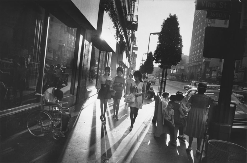 Garry Winogrand: Los Angeles, California 1969 .jpg