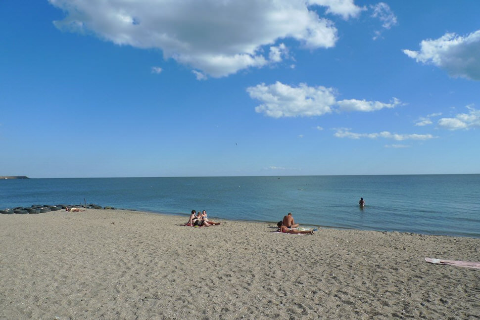 Mariupol beach.jpg