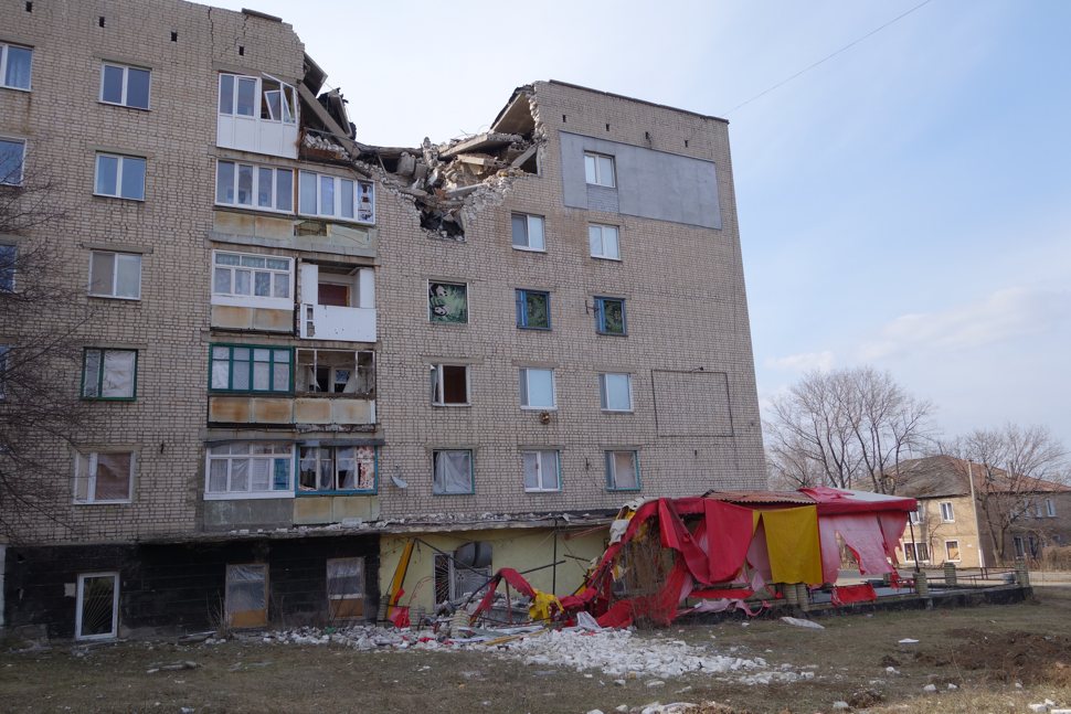 Missile damage, Pervomaysk.jpg