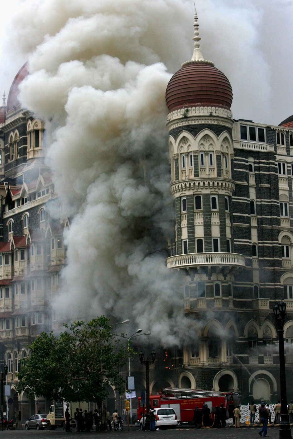 Mumbai Hotel Under Attack.jpg
