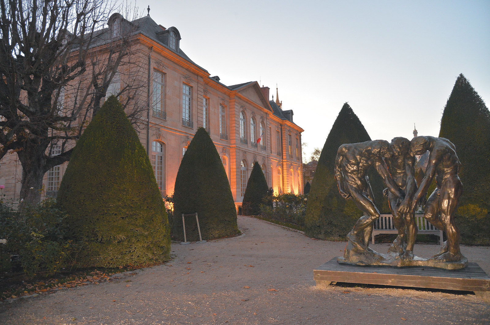 The renovated Rodin Museum in Paris, which reopened to the public on November 12, 2015, on the 175th anniversary of Rodin’s birth. At right is Rodin’s sculpture The Three Shades (before 1886).