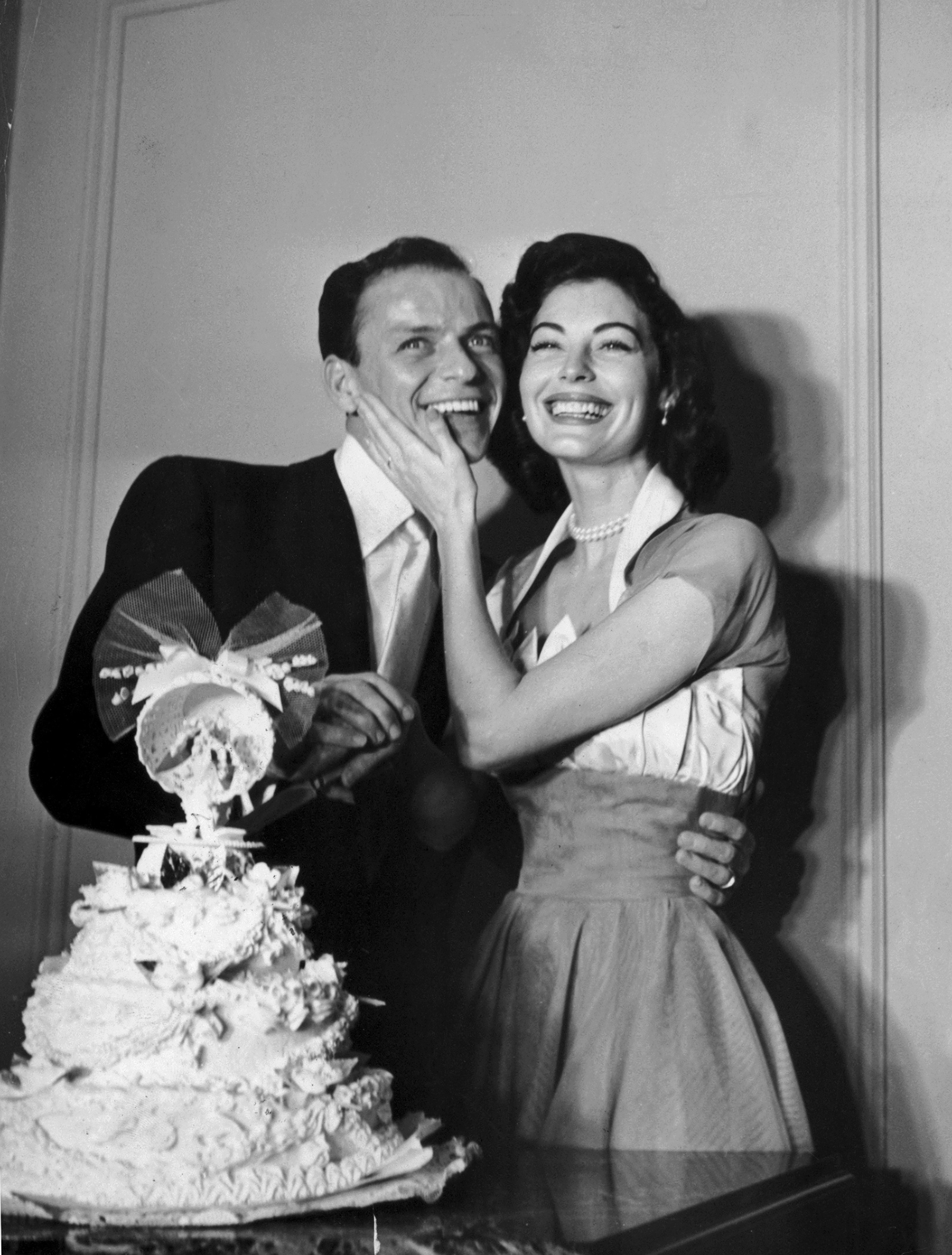 Frank Sinatra and Ava Gardner on their wedding day, Philadelphia, November 7, 1951
