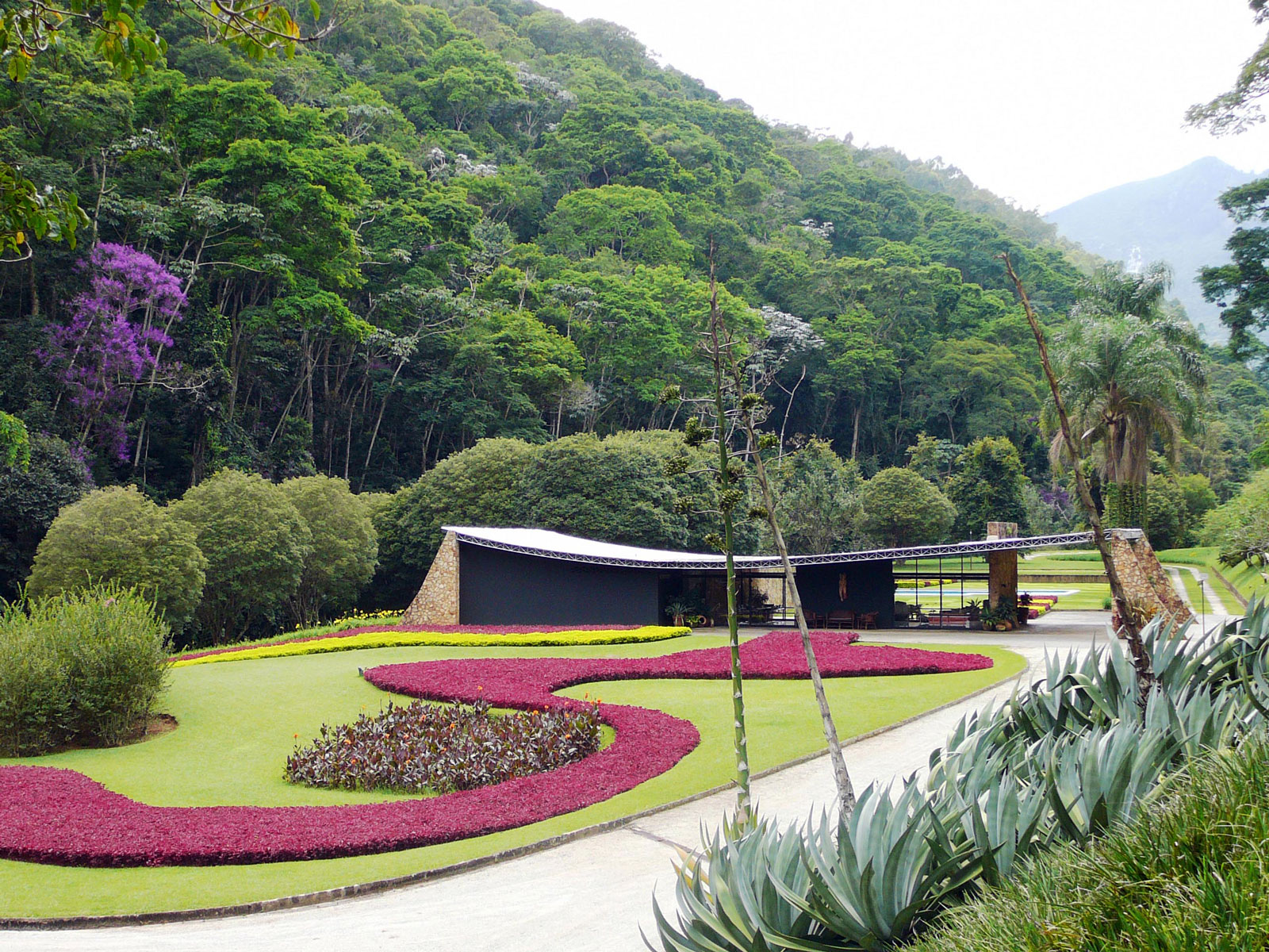 Edmundo Cavanellas Residence, designed by Oscar Niemeyer with landscape design by Roberto Burle Marx, 1954