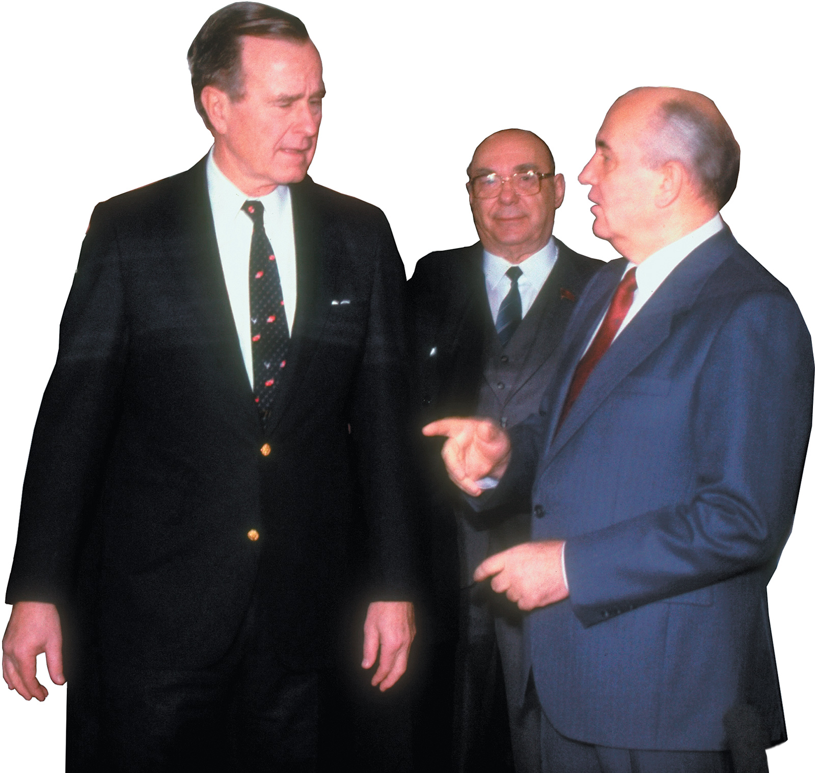 Alexander Yakovlev (center) with George H.W. Bush and Mikhail Gorbachev at their summit meeting in Malta, December 1989