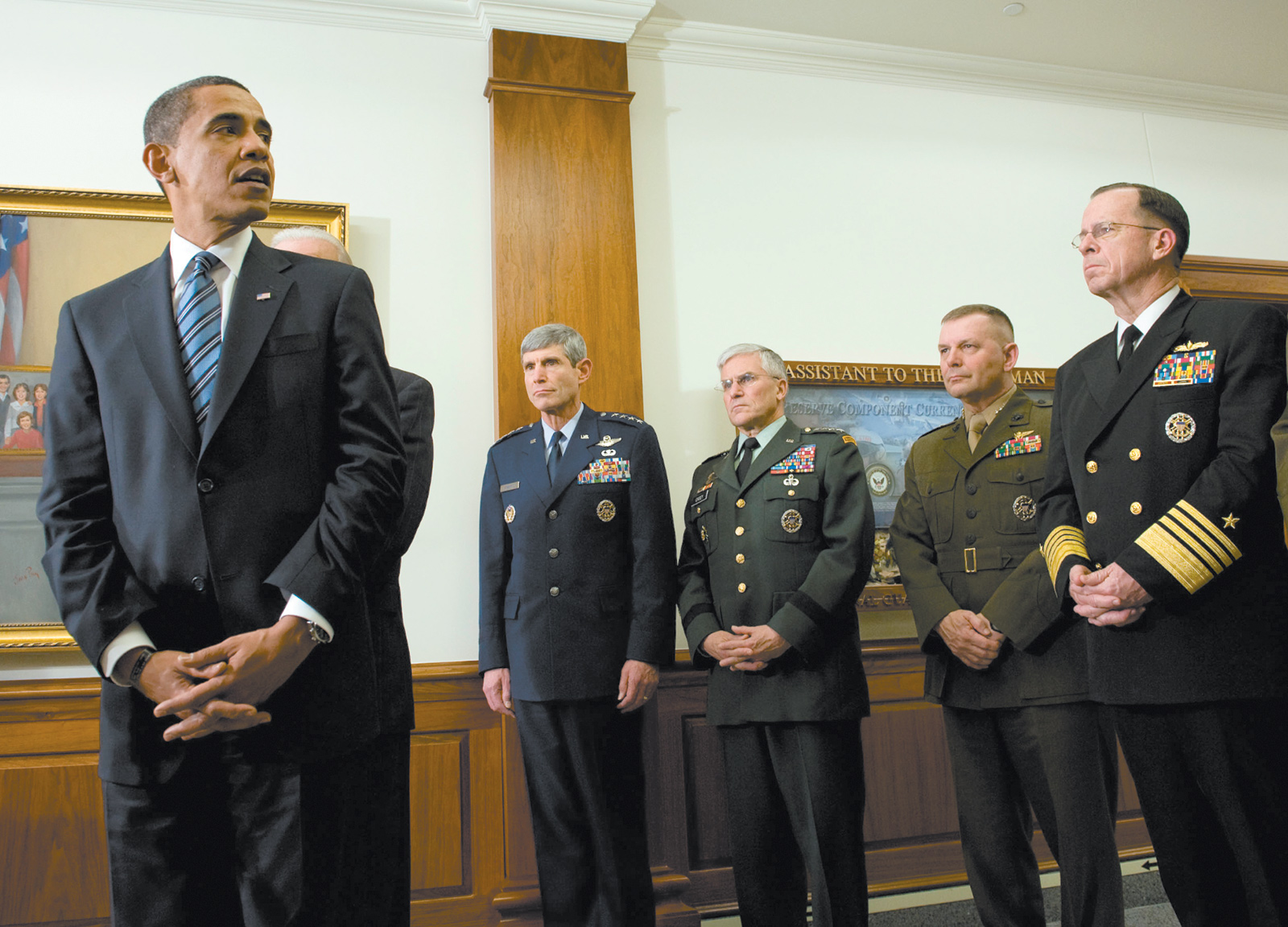 President Obama on his first visit to the Pentagon as commander in chief, January 2009. With him are, from left, Air Force Chief of Staff Norton Schwartz, Army Chief of Staff George Casey, Joint Chiefs of Staff Vice Chairman James Cartwright, and Joint Chiefs of Staff Chairman Mike Mullen.