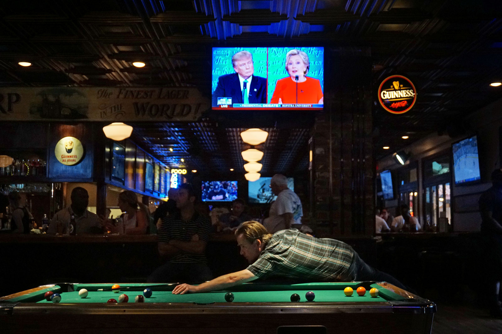 Patrons at McGregor's Bar and Grill during the first presidential debate, San Diego, California, September 26, 2016
