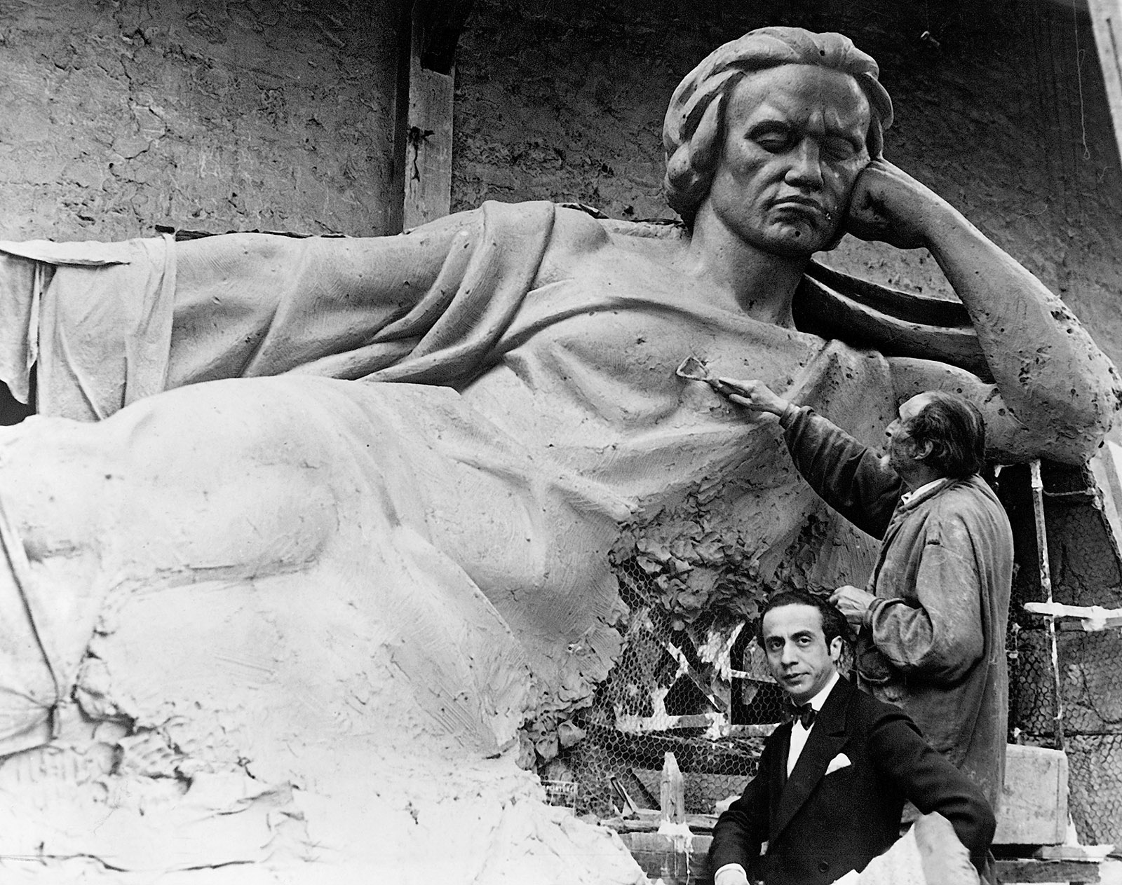 Jean-Marie Mengue working on his sculpture of Beethoven in the Bois de Vincennes, Paris, 1927