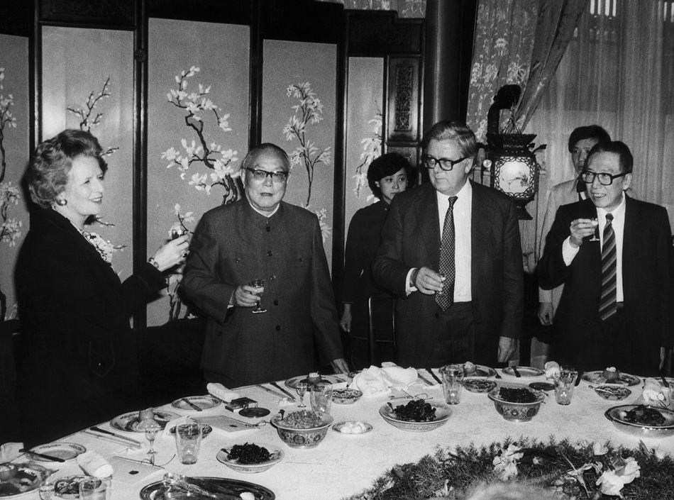 Margaret Thatcher with, from left to right, Chinese President Li Xiannian, British Foreign Secretary Geoffrey Howe, and Chinese Foreign Minister Wu Xueqian, Beijing, December 1984