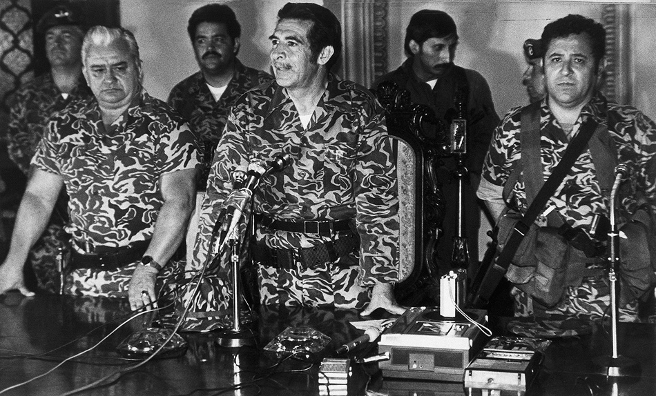 Efraín Ríos Montt, center, at the time of his military coup in Guatemala, March 1982