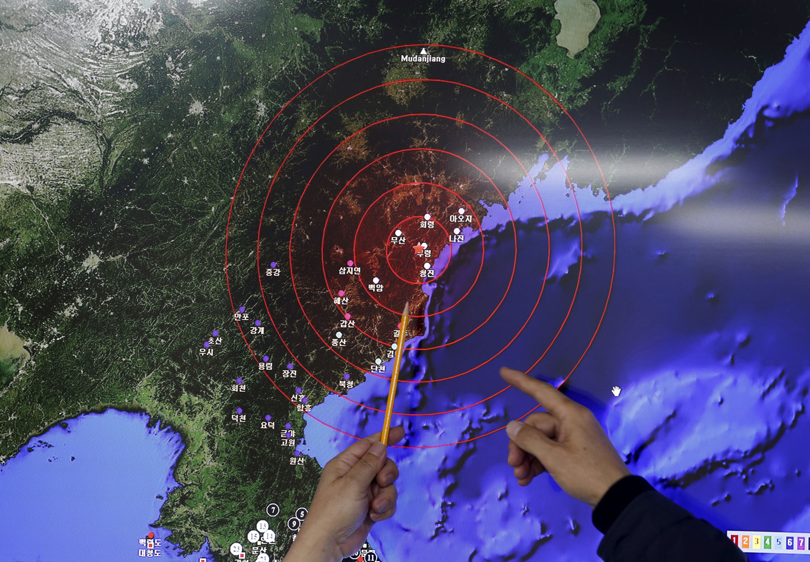 A map of seismic waves from North Korea’s nuclear test, Korea Meteorological Administration, Seoul, South Korea, January 6, 2016
