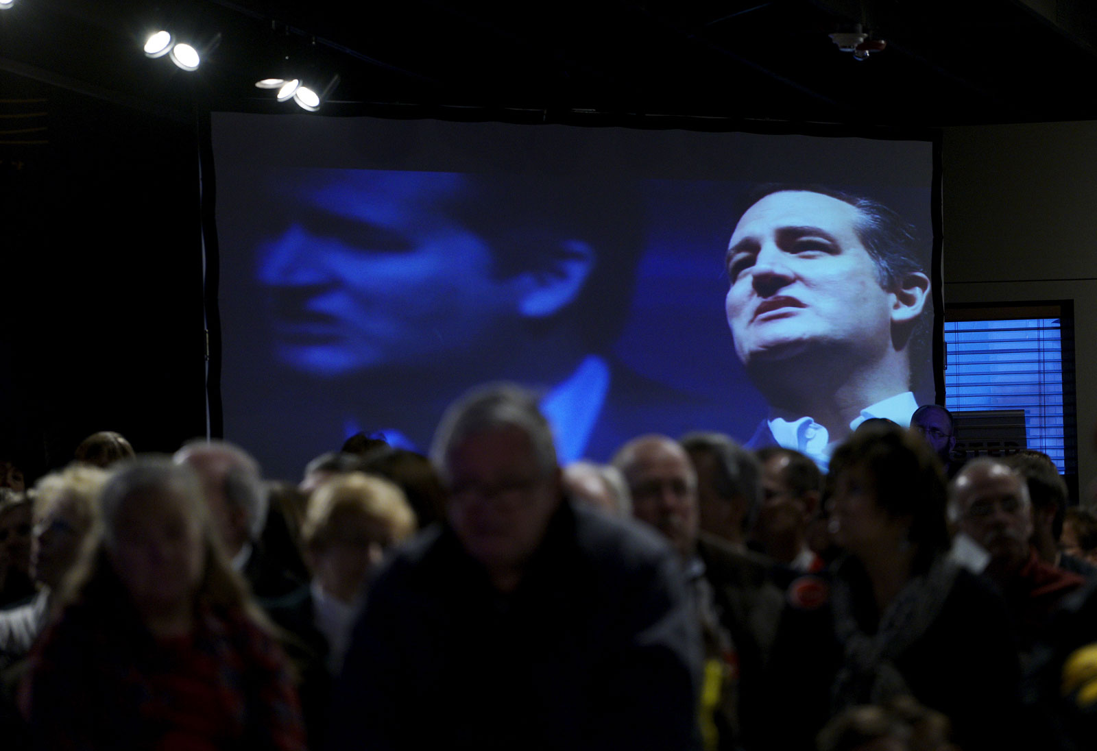 Ted Cruz on video at a campaign event in Davenport, Iowa, January 31, 2016 