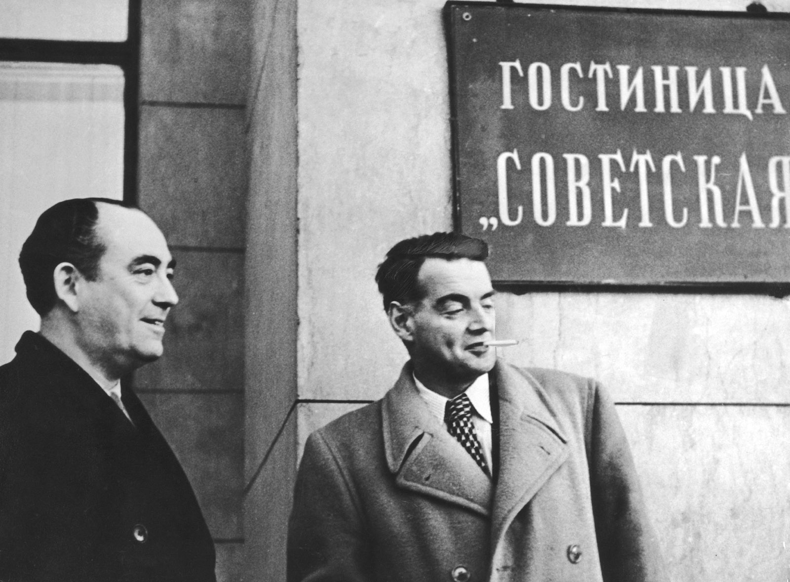 Guy Burgess (right) with the British journalist Tom Driberg, who flew to Moscow after Burgess’s defection to interview him for a biography, August 1956
