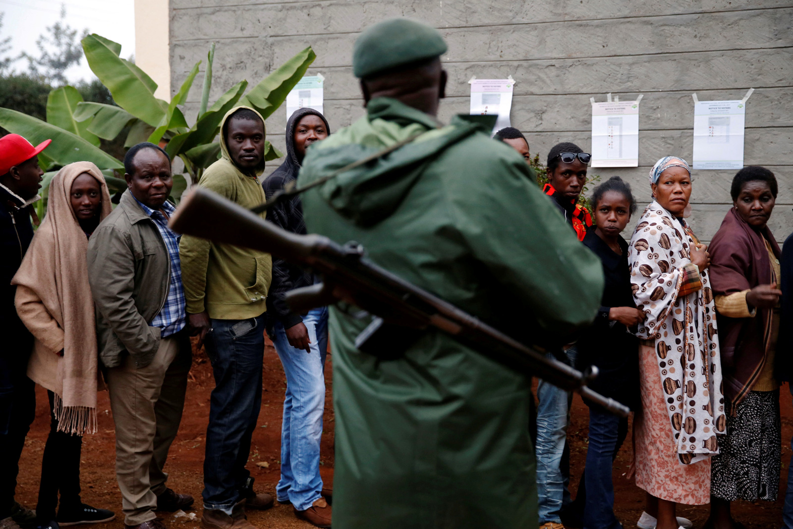 Kenyans waiting to vote in the presidential election, Gatundu, Kenya August 8, 2017