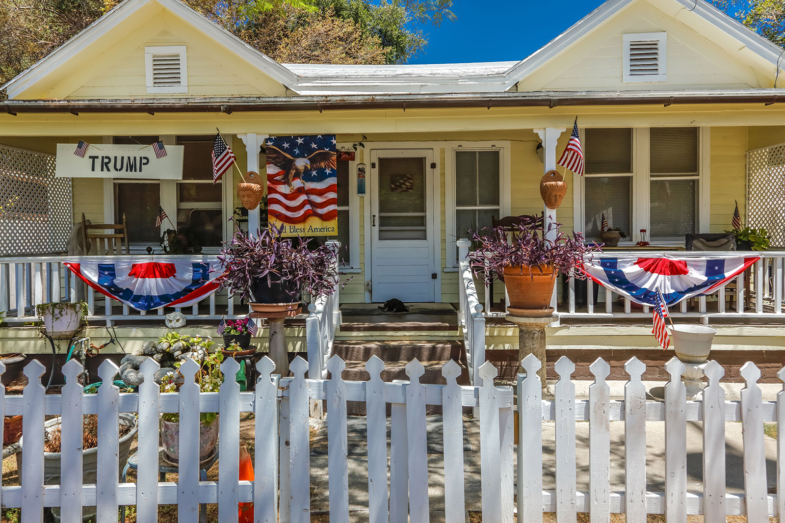 An Americana house marking Independence Day, Ojai, California, July 4, 2016