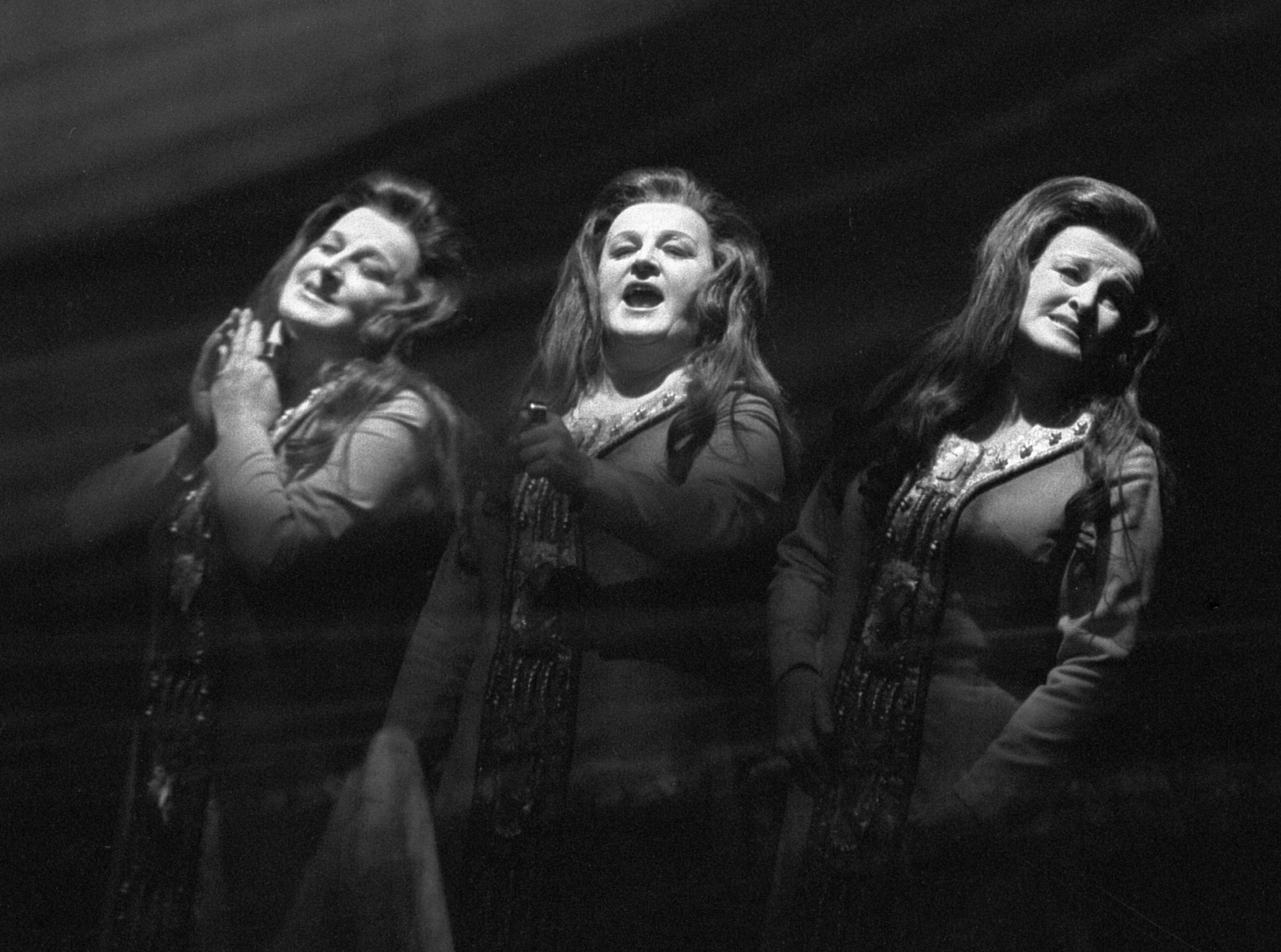 Birgit Nilsson as Brünnhilde in the Metropolitan Opera's production of Richard Wagner's Götterdämmerung, March 1974