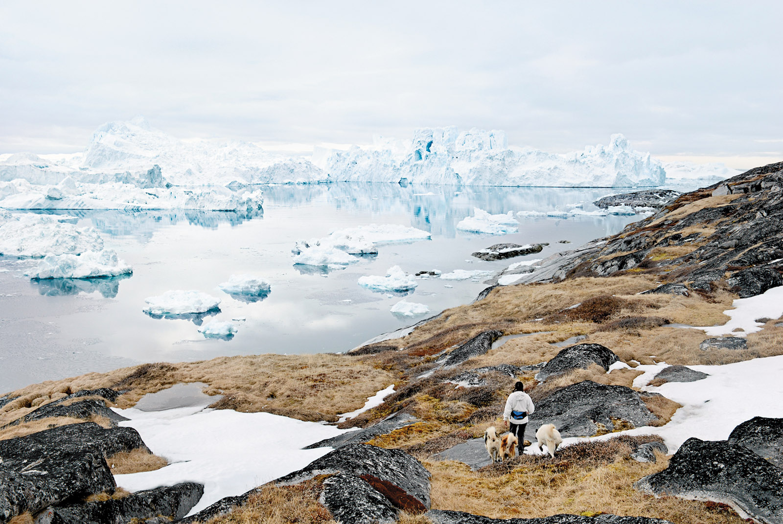 Icebergs off the coast of Ilulissat, Greenland, 2007; photograph by Tiina Itkonen from her book Avannaa, published by Kehrer in 2014