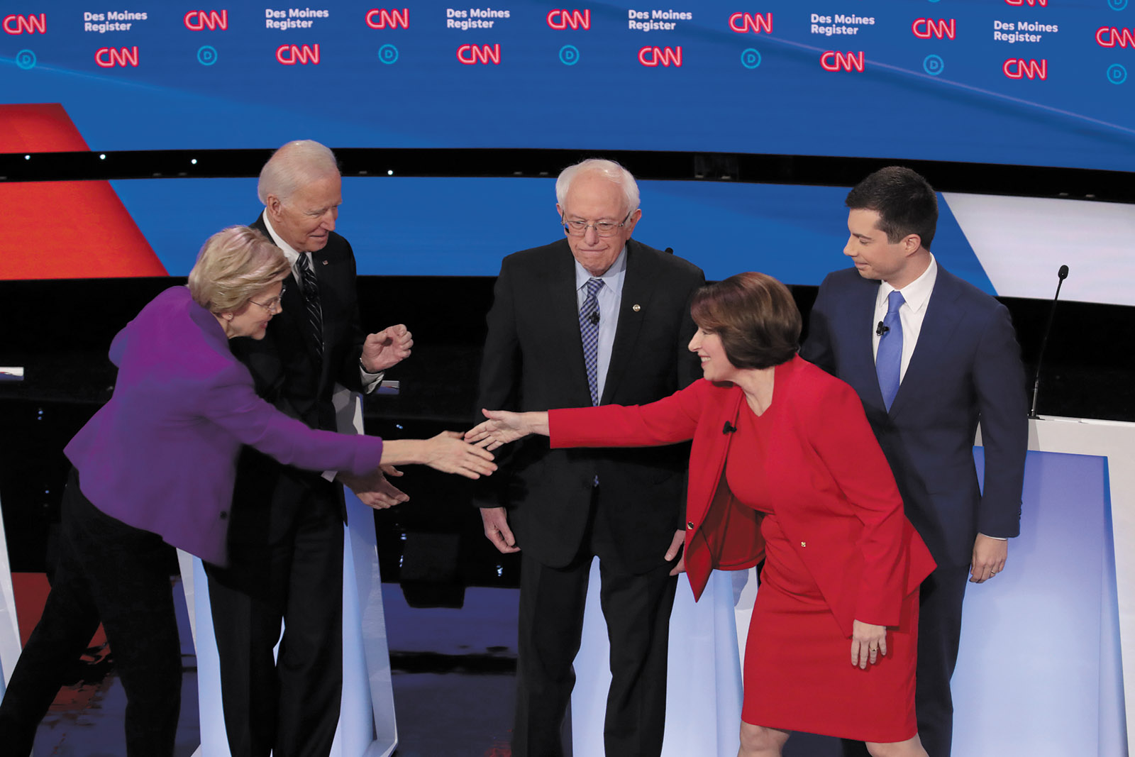 Elizabeth Warren, Joe Biden, Bernie Sanders, Amy Klobuchar, and Pete Buttigieg at the Democratic presidential debate in Des Moines, January 2020