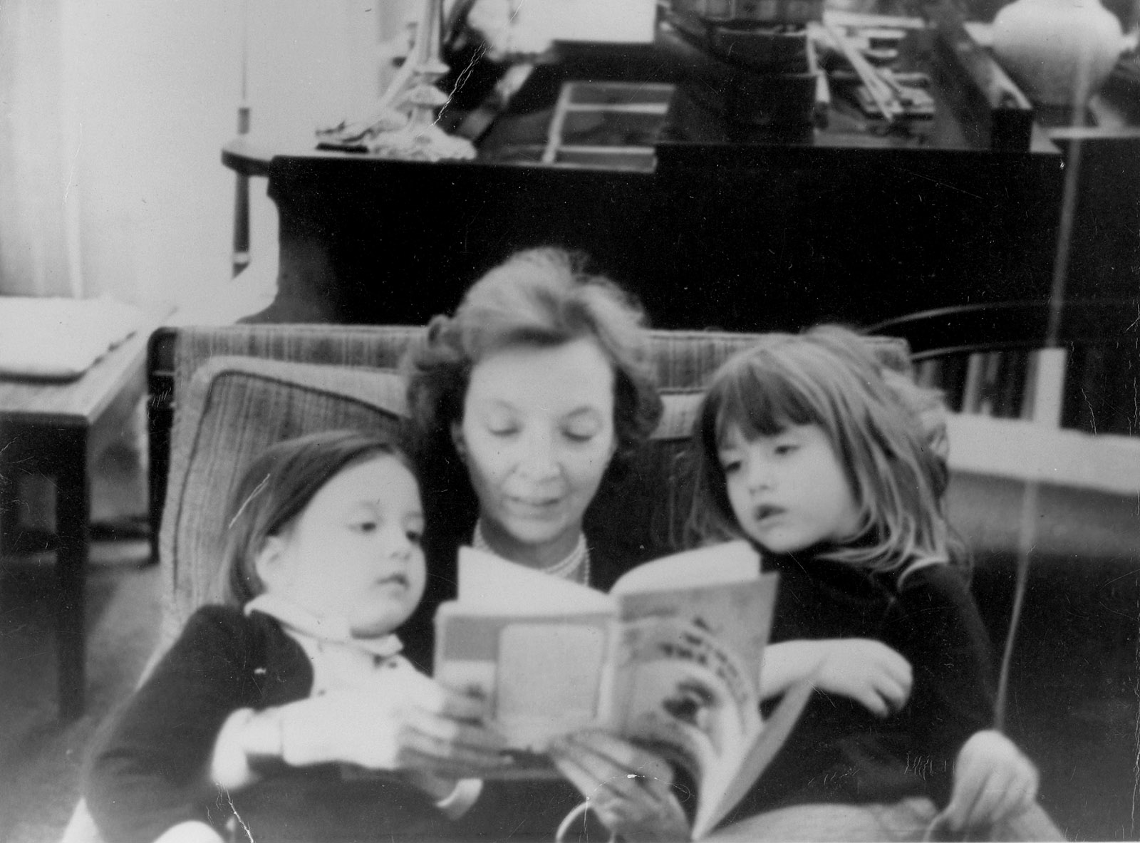 Madeleine L’Engle with her granddaughters Charlotte and Lena, circa 1973