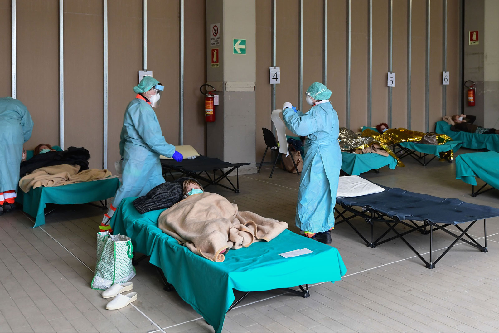Emergency coronavirus ward in Italy