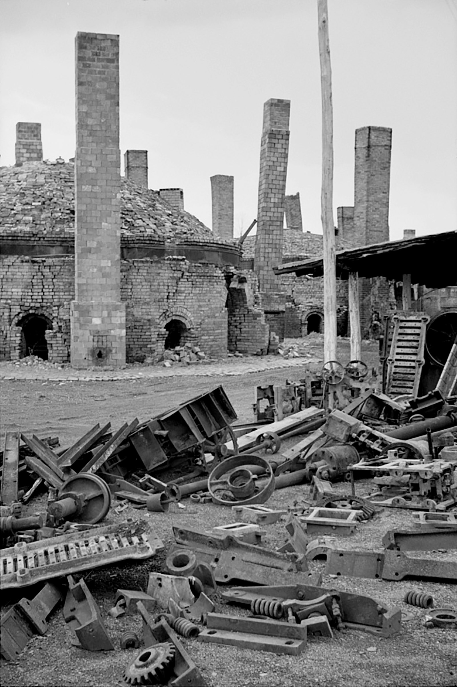 An abandoned brick factory, Ohio, 1936