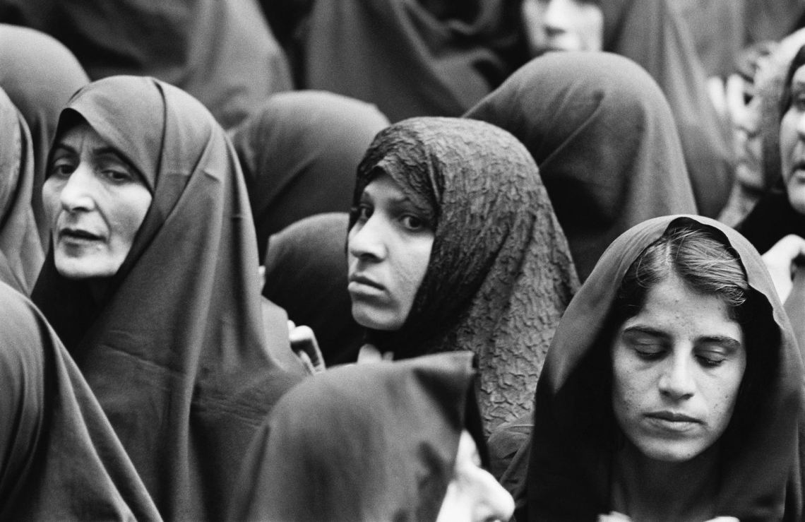 Iranian women during the Islamic Revolution, 1979