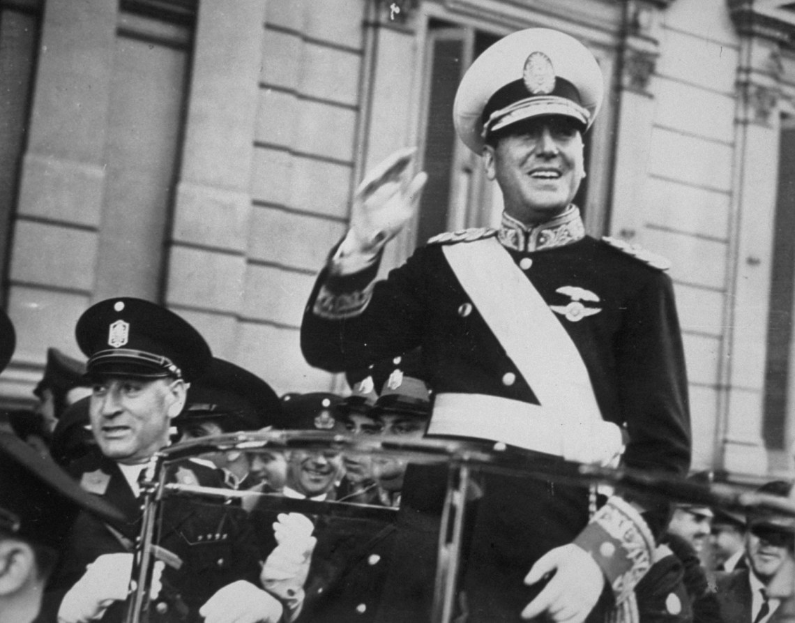 Juan Domingo Perón on the way to his inauguration as president of Argentina