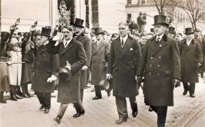 German Chancellor Adolf Hitler and Vice Chancellor Franz von Papen