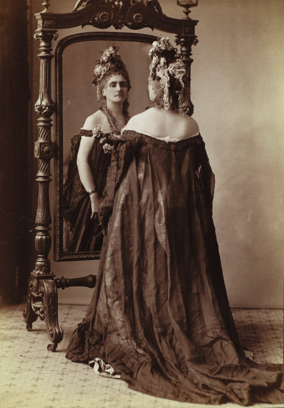 Virginia Oldoïni, Countess of Castiglione; photograph by Pierre-Louis Pierson