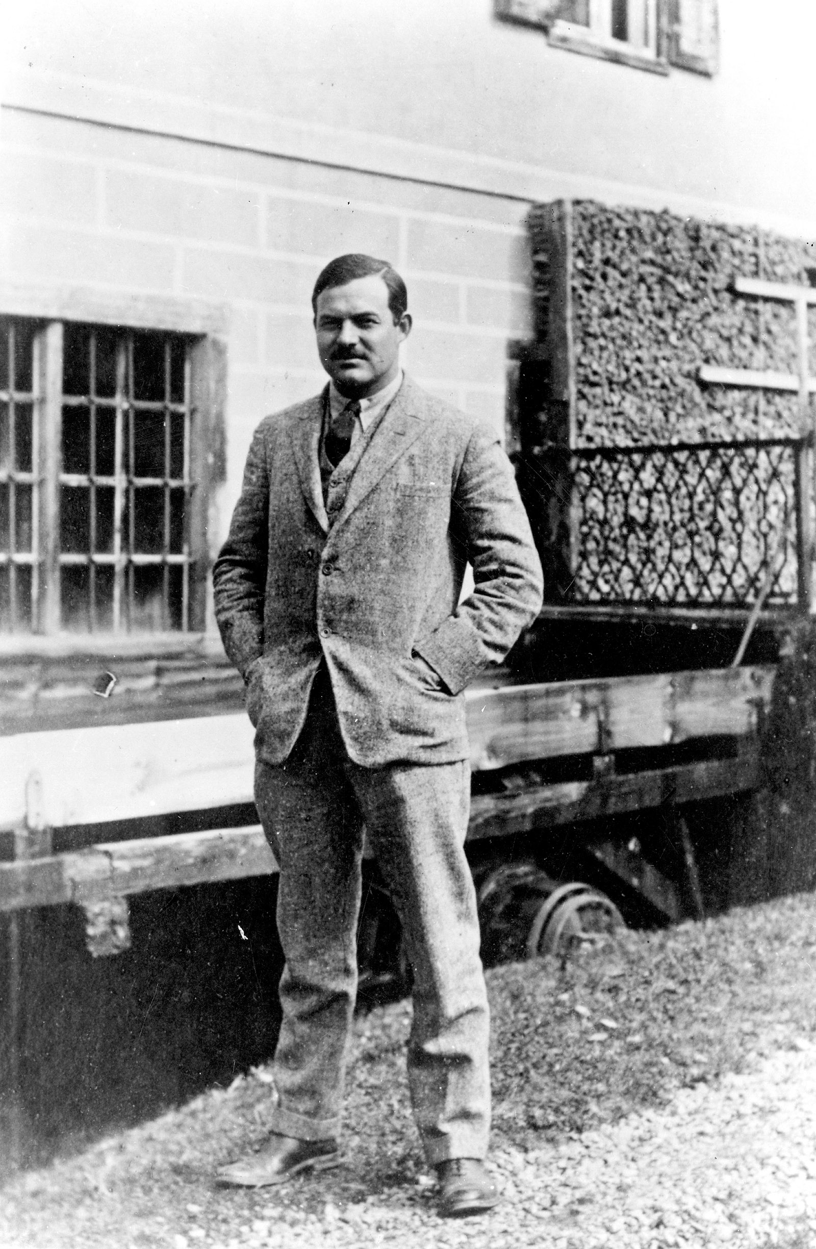 Ernest Hemingway, Paris