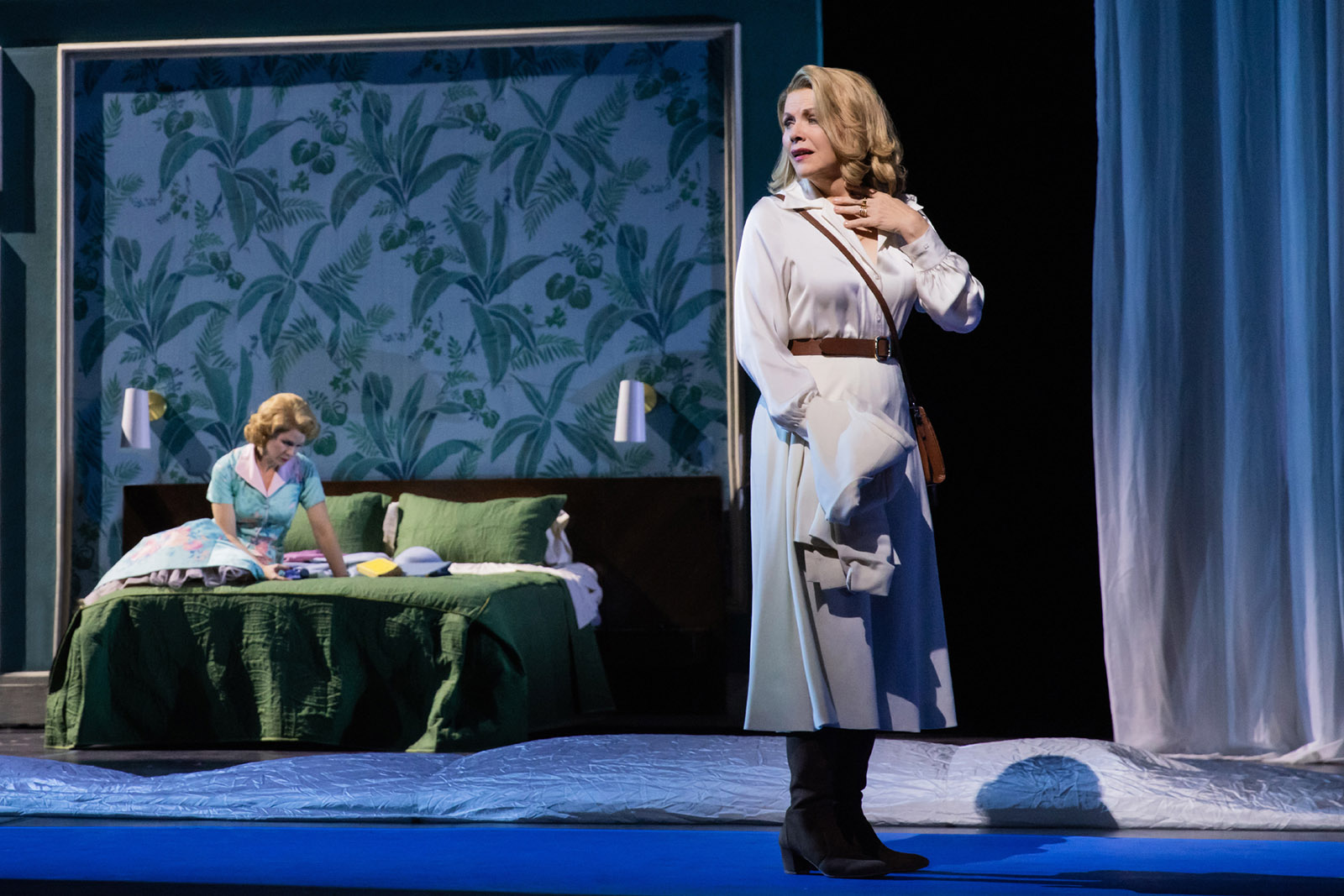 Kelli O’Hara as Laura Brown and Renée Fleming as Clarissa Vaughan in The Hours
