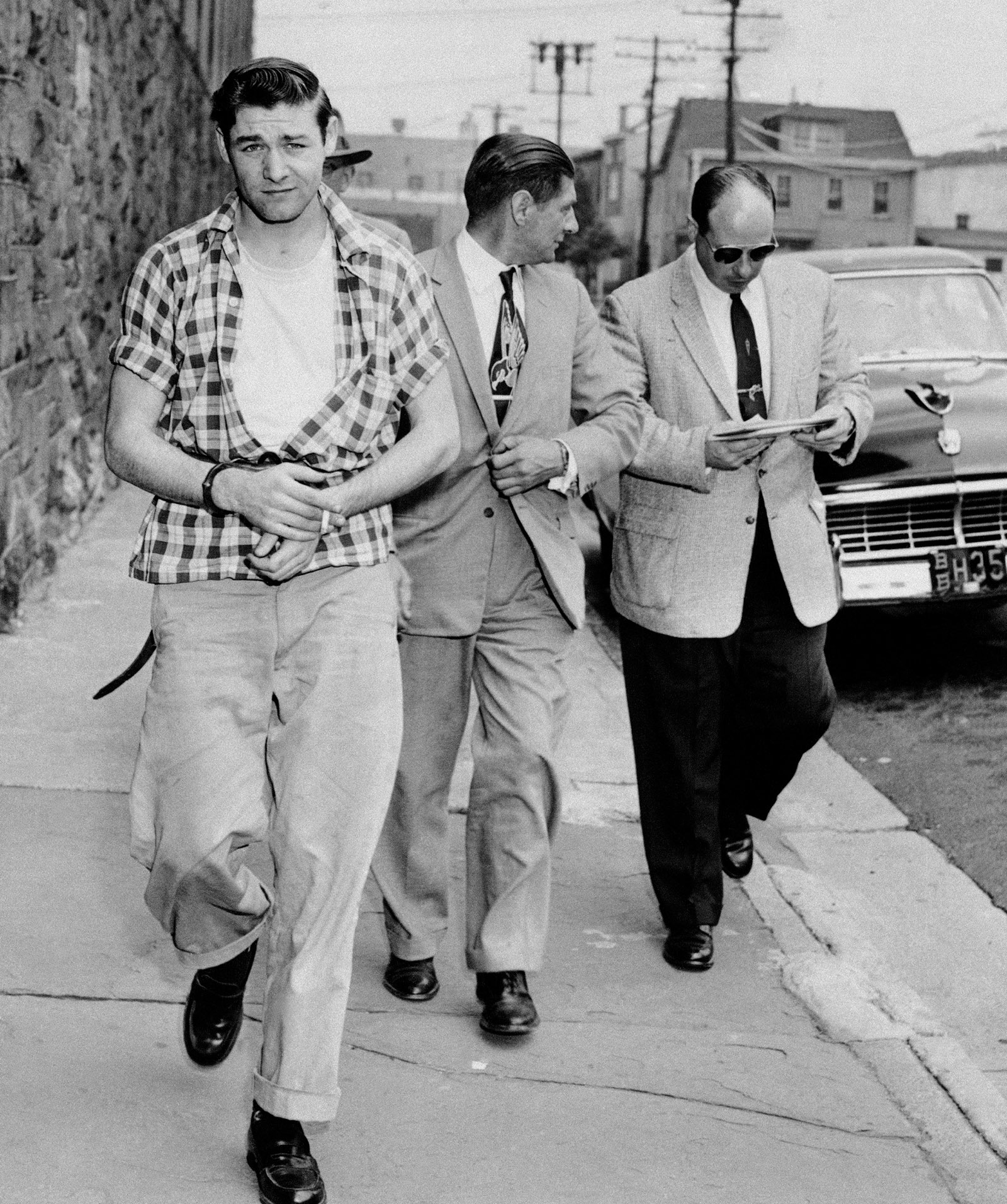 Edgar Smith, being led by detectives to New Jersey State Prison after he was ­sentenced to death for the killing of Victoria Zielinski